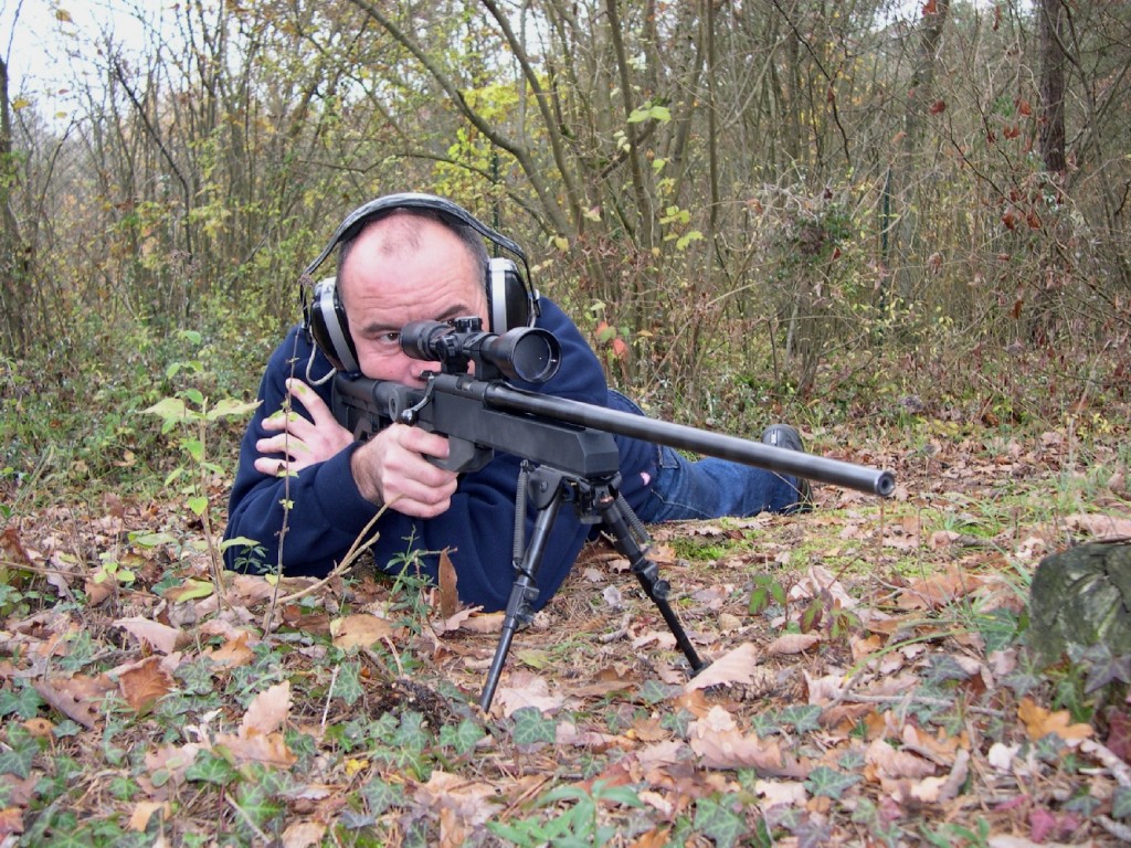 Sa poignée pistolet Hogue, sa crosse télescopique d’AR-15 et son bipied Harrys rendent la RS1 Commando très agréable à utiliser sur le terrain. Difficile d’imaginer que cette carabine à canon flottant au look de fusil de tireur d’élite est montée à partir d’une base provenant de la petite CZ 452.